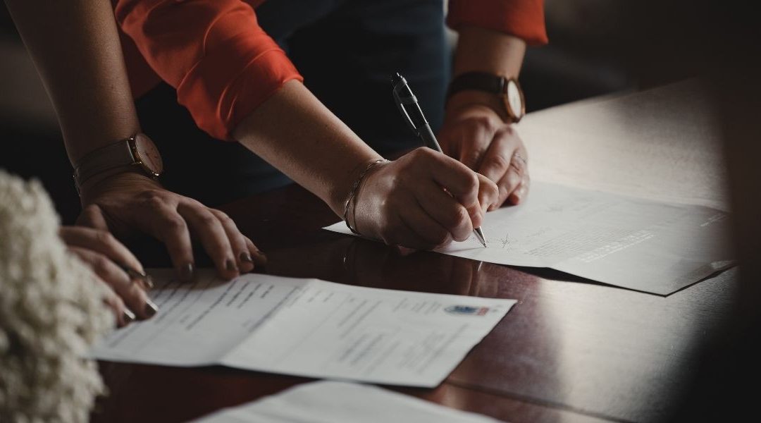 What is Title Insurance? Benefits for Buyers 